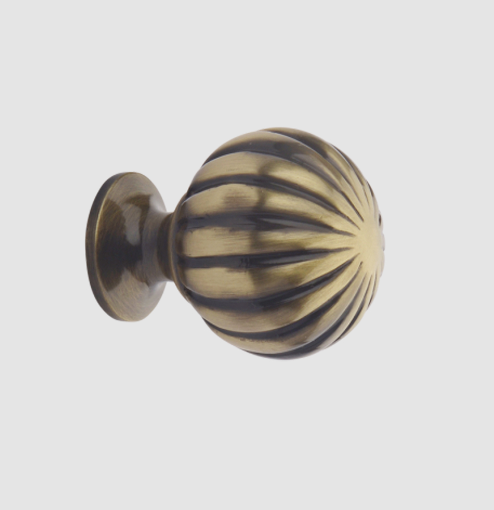 Brass Fluted Knob